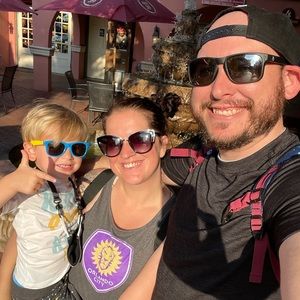 Meet your Posher, Leeann